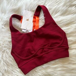 Fabletics freya sculptknit sports bra nwt small